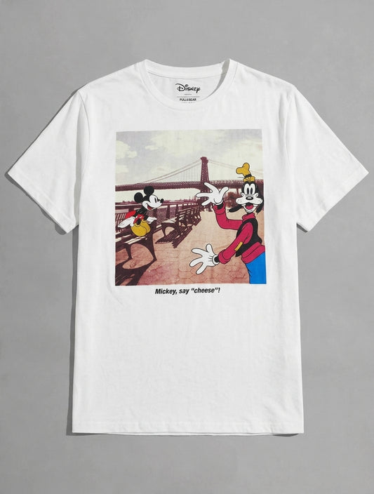 Disney Mickey & Goofy "Say Cheese!" Official Graphic Tshirt