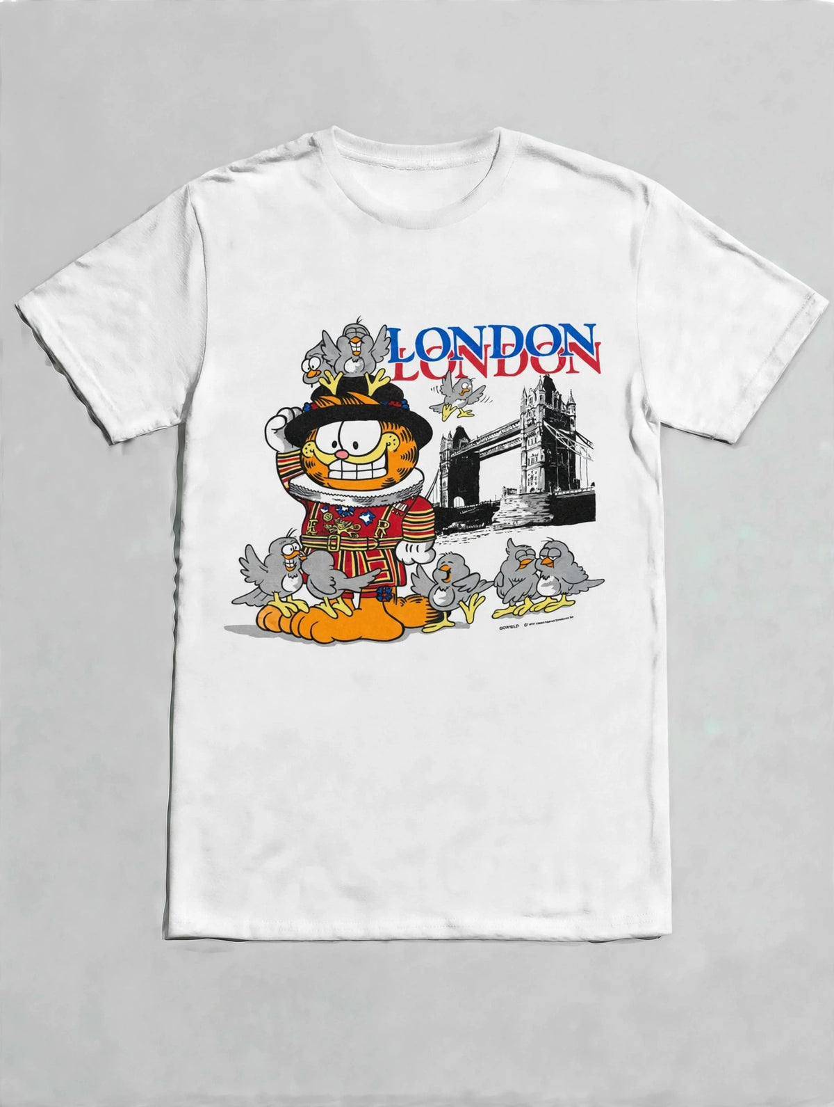 Garfield "London" Official Vintage Graphic T-shirt